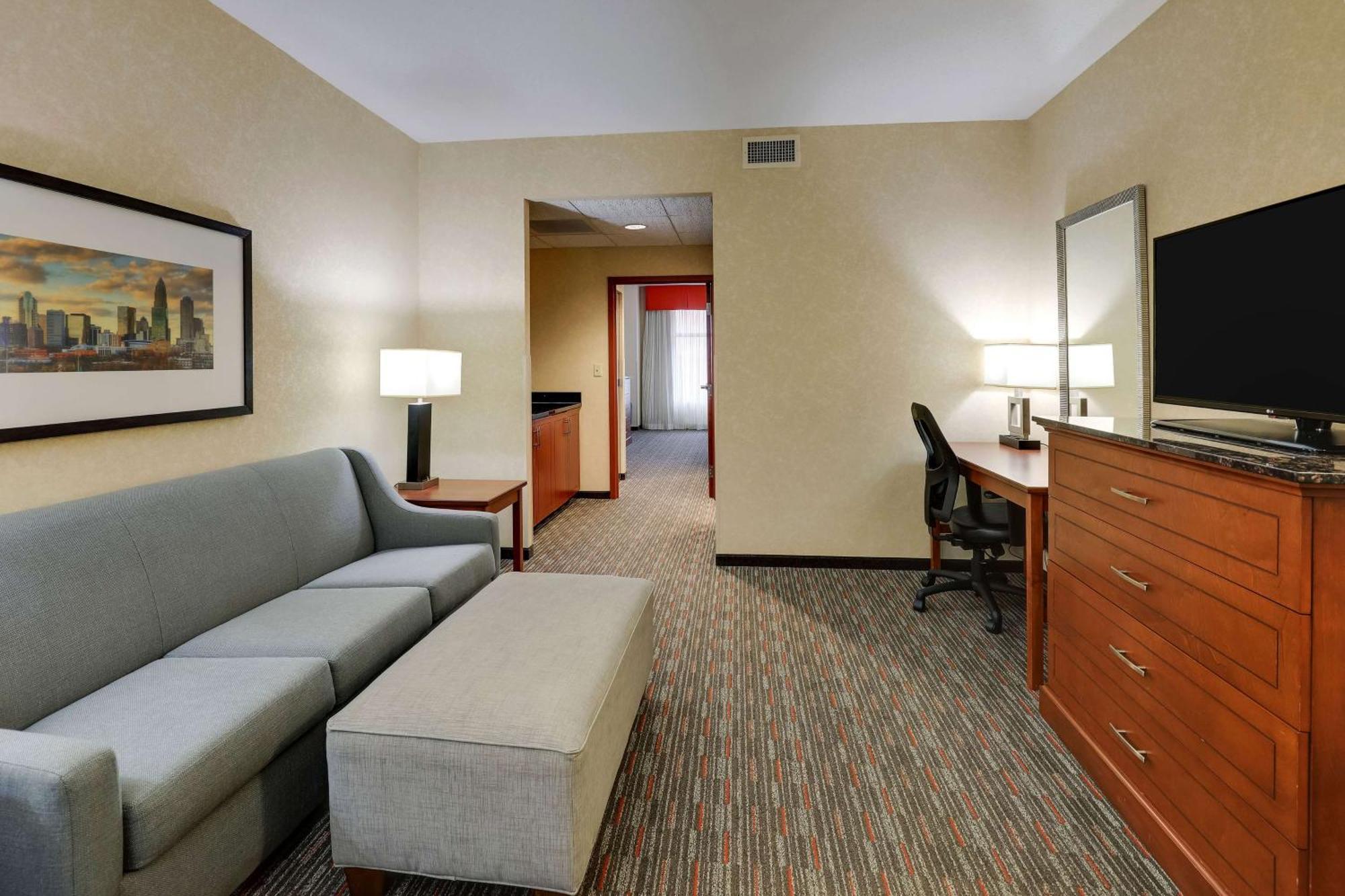 Drury Inn & Suites Charlotte Arrowood Ngoại thất bức ảnh