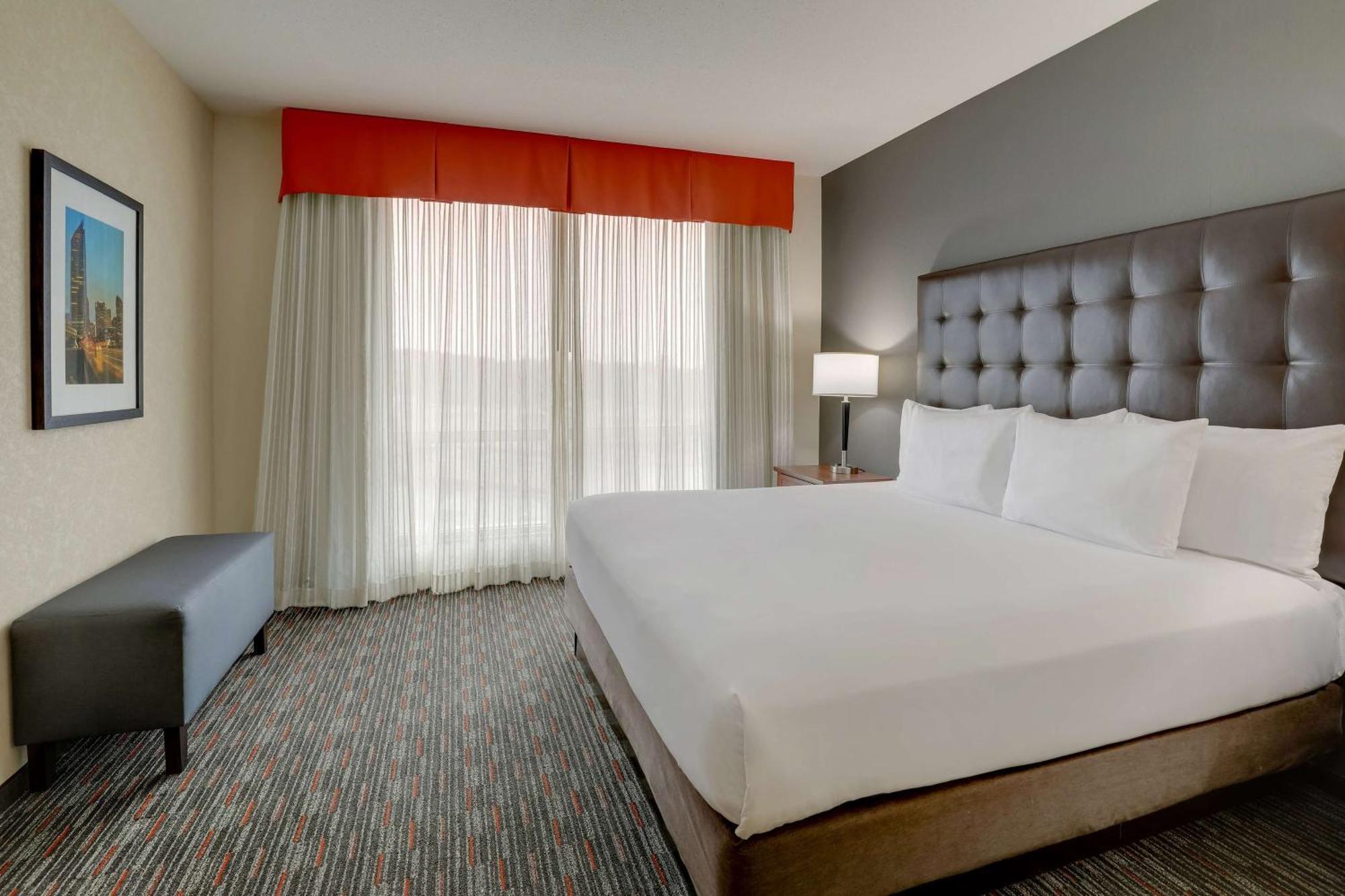 Drury Inn & Suites Charlotte Arrowood Ngoại thất bức ảnh