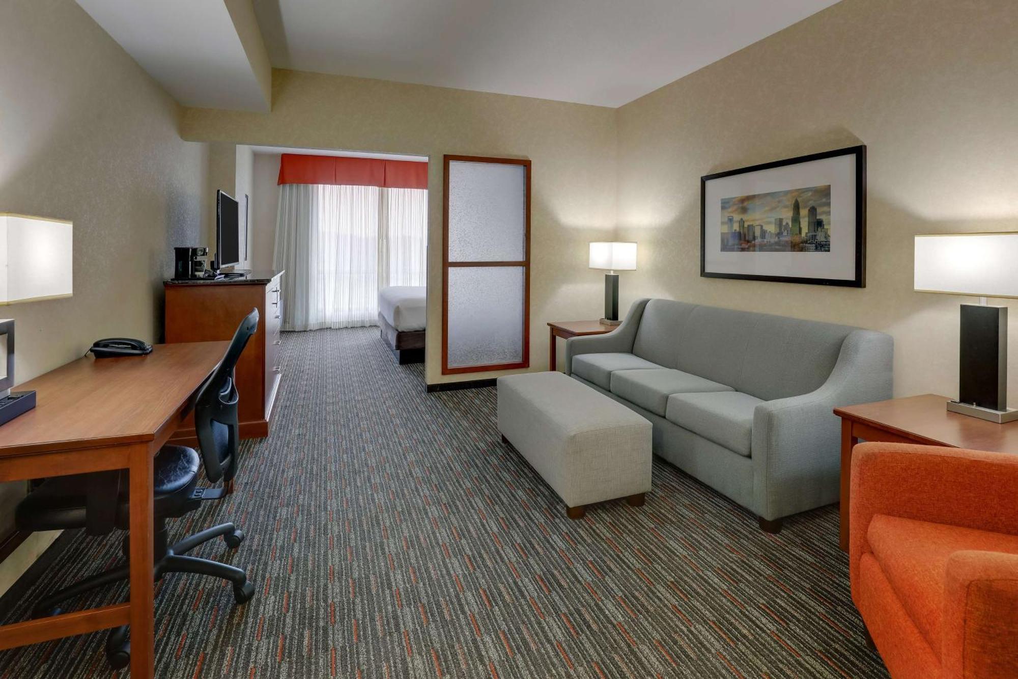 Drury Inn & Suites Charlotte Arrowood Ngoại thất bức ảnh