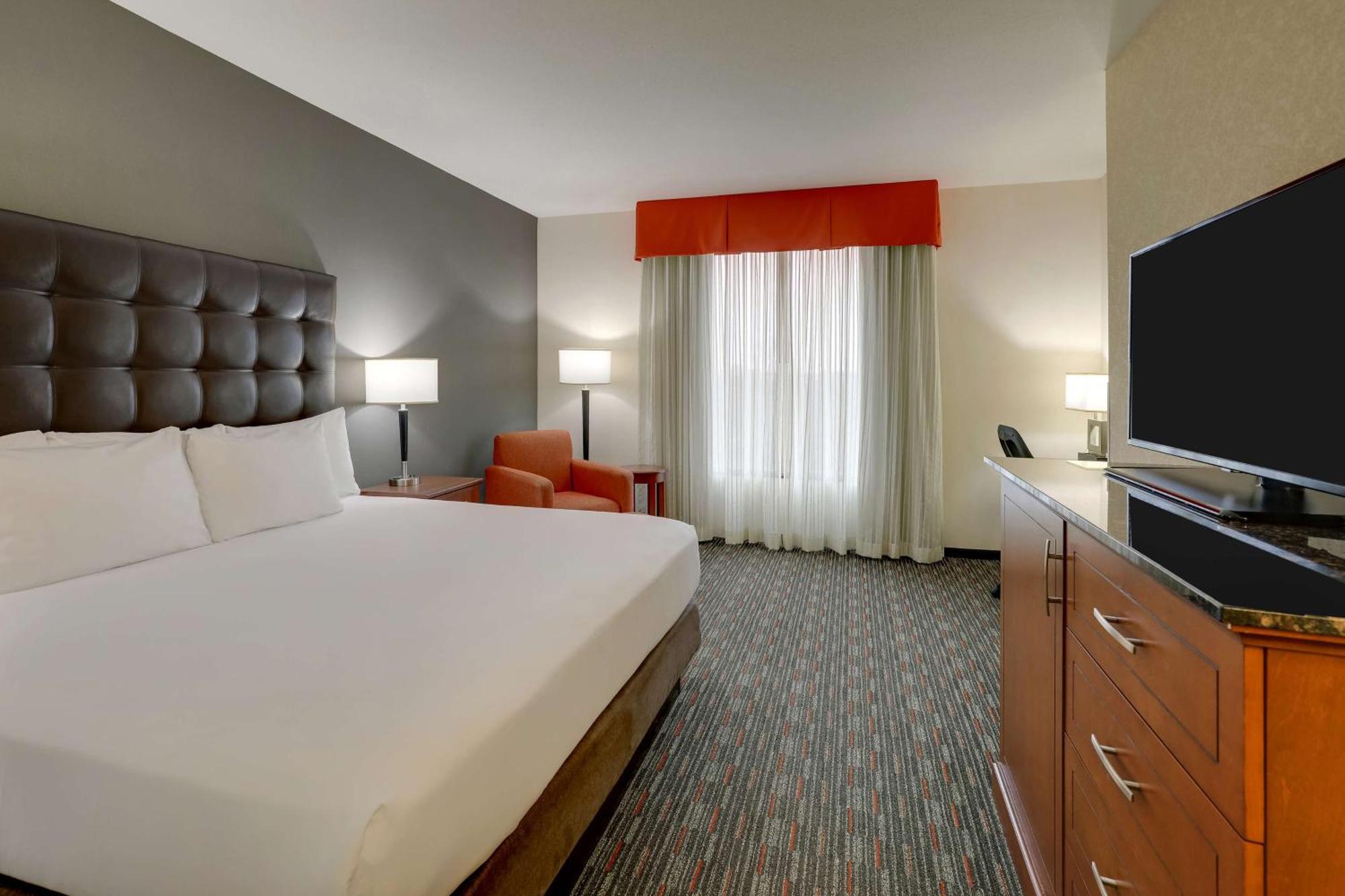 Drury Inn & Suites Charlotte Arrowood Ngoại thất bức ảnh